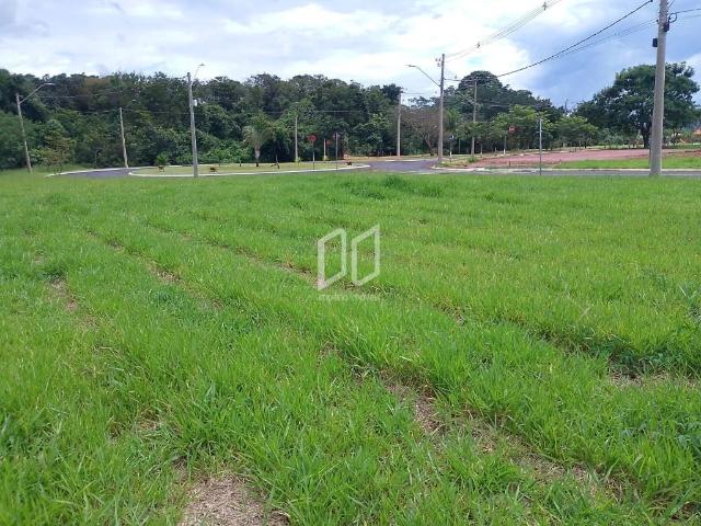 Terreno em Condomínio para Venda em Araraquara/SP Campos Ville