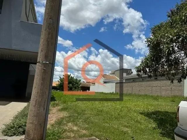 Terreno em Condomínio para Venda em Araraquara/SP Jardim Magnólias