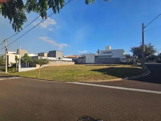 Terreno em Condomínio para Venda em Araraquara/SP Parque Residencial Damha