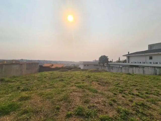 Terreno em Condomínio para Venda em Atibaia/SP Condomínio Flamboyant B