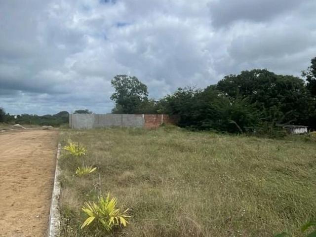 Terreno em Condomínio para Venda em Barra de Santo Antônio/AL Centro