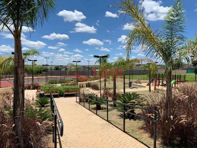 Terreno em Condomínio para Venda em Bauru/SP Vila Aviação