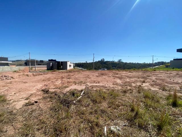 Terreno em Condomínio para Venda em Bom Jesus dos Perdões/SP Guaxinduva