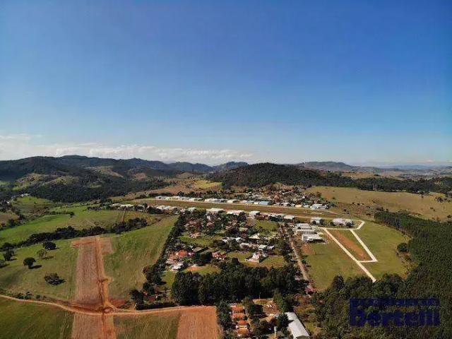 Terreno em Condomínio para Venda em Bragança Paulista/SP Loteamento Aeródromo Vale Eldorado