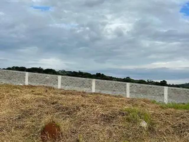 Terreno em Condomínio para Venda em Bragança Paulista/SP Residencial e Comercial Ille de France