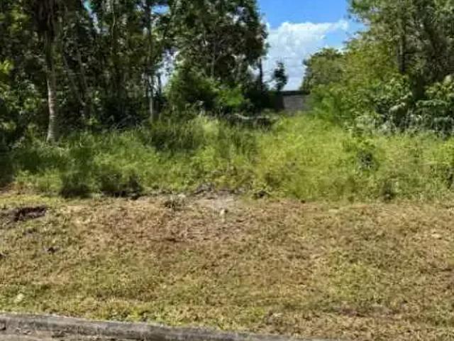 Terreno em Condomínio para Venda em Camaçari/BA Abrantes