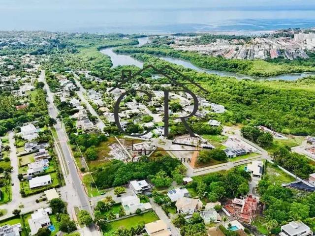 Terreno em Condomínio para Venda em Camaçari/BA Abrantes