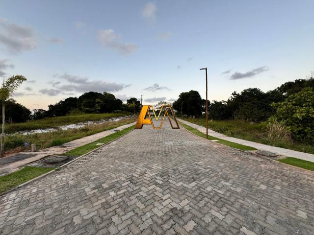 Terreno em Condomínio para Venda em Camaçari/BA Busca Vida
