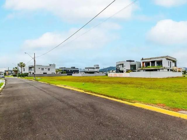 Terreno em Condomínio para Venda em Camboriú/SC Centro