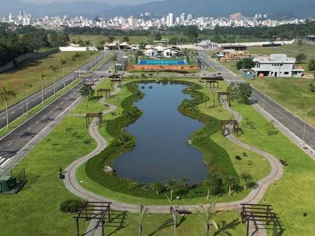 Terreno em Condomínio para Venda em Camboriú/SC Centro
