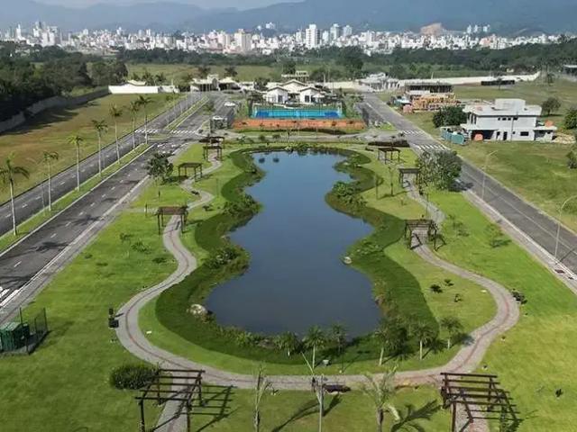 Terreno em Condomínio para Venda em Camboriú/SC Centro