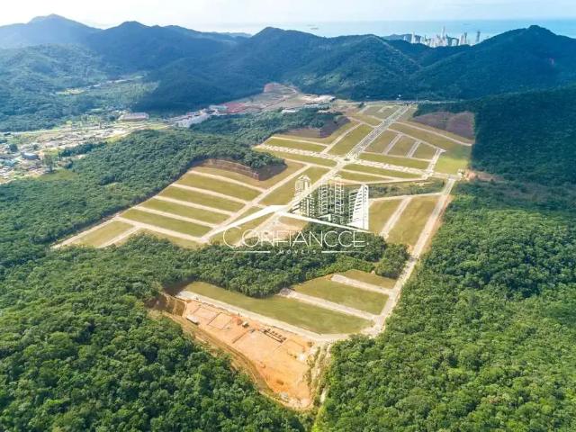 Terreno em Condomínio para Venda em Camboriú/SC Tabuleiro 1 Quartos