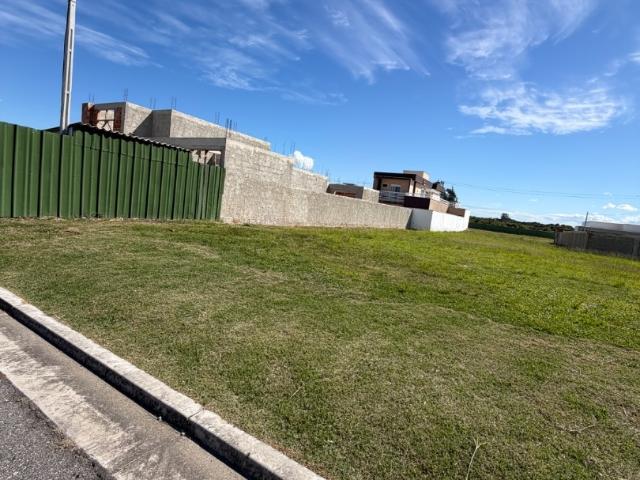 Terreno em Condomínio para Venda em Cabo Frio/RJ Guriri