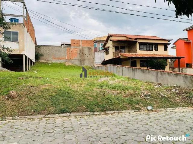 Terreno em Condomínio para Venda em Cabo Frio/RJ Peró