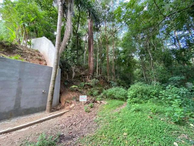 Terreno em Condomínio para Venda em Carapicuíba/SP Nova Fazendinha