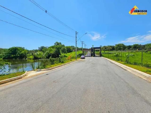 Terreno em Condomínio para Venda em Carmo do Cajuru/MG Centro