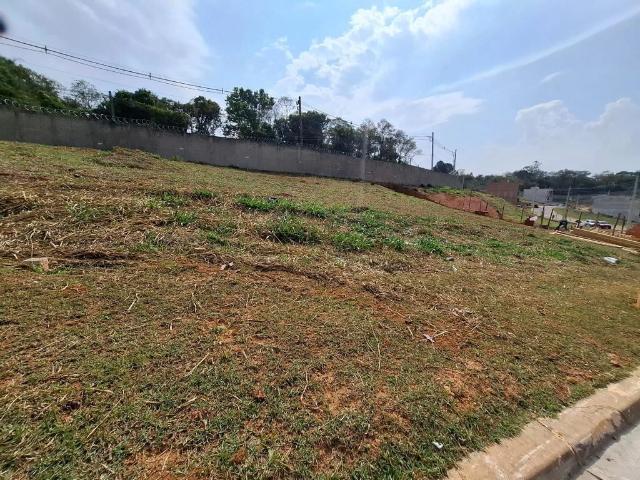 Terreno em Condomínio para Venda em Cotia/SP Quinta dos Angicos