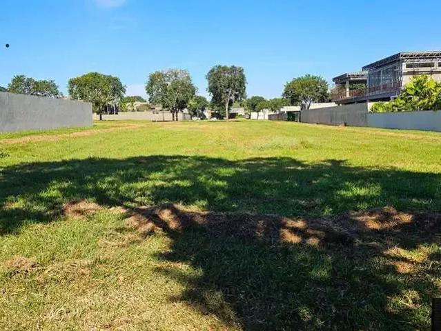 Terreno em Condomínio para Venda em Cravinhos/SP Centro