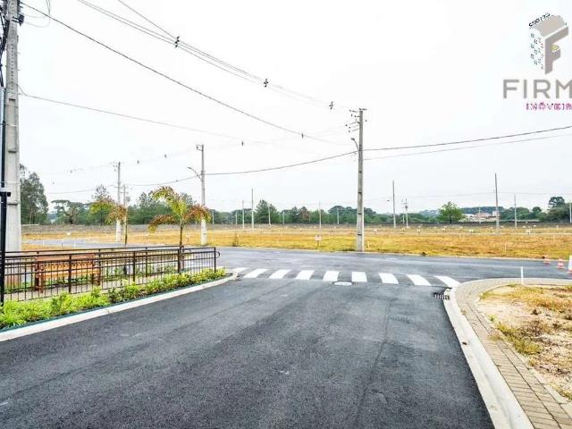 Terreno em Condomínio para Venda em Curitiba/PR Campo de Santana