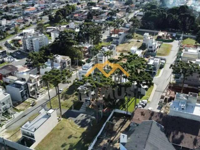 Terreno em Condomínio para Venda em Curitiba/PR Pinheirinho