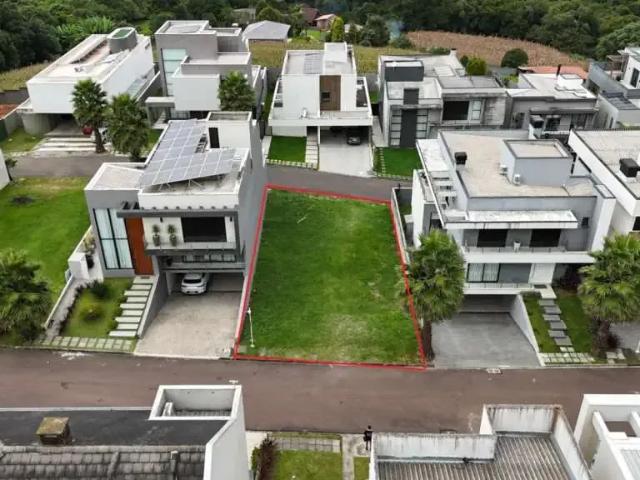 Terreno em Condomínio para Venda em Curitiba/PR Santa Felicidade