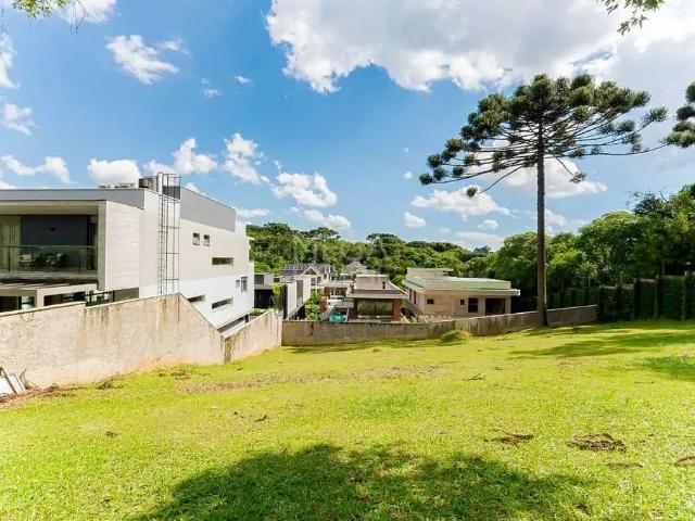 Terreno em Condomínio para Venda em Curitiba/PR Santa Felicidade