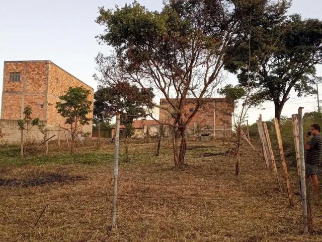 Terreno em Condomínio para Venda em Esmeraldas/MG Florida