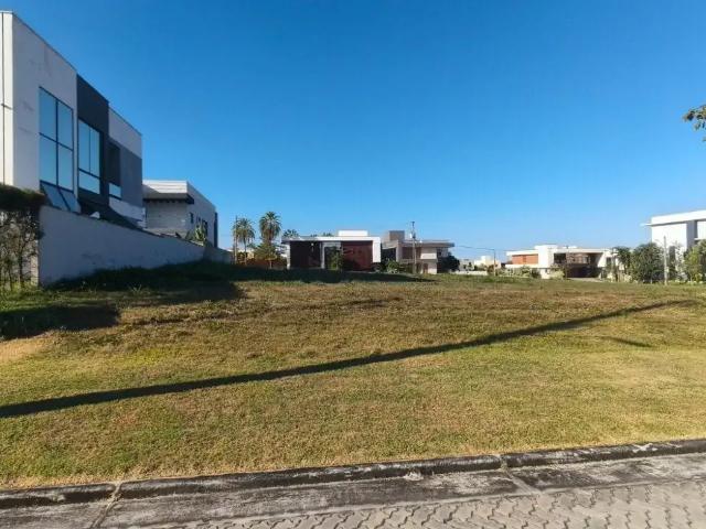 Terreno em Condomínio para Venda em Eusébio/CE Cidade Alpha