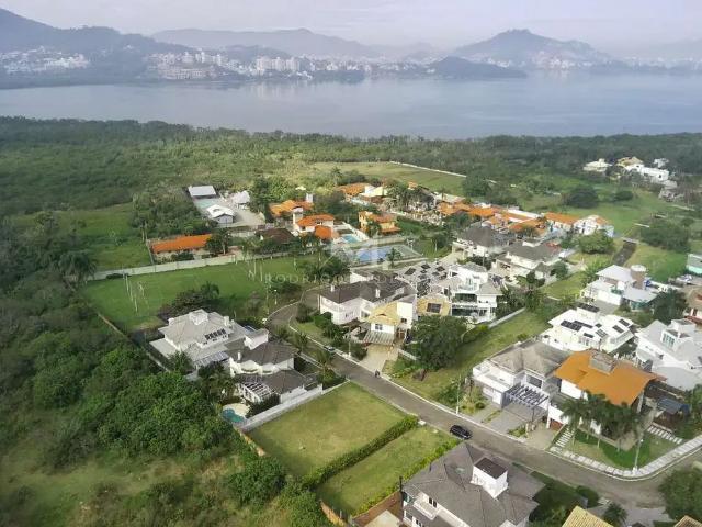Terreno em Condomínio para Venda em Florianópolis/SC Cacupé