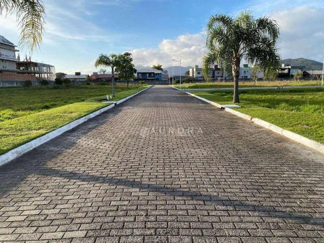 Terreno em Condomínio para Venda em Florianópolis/SC Campeche