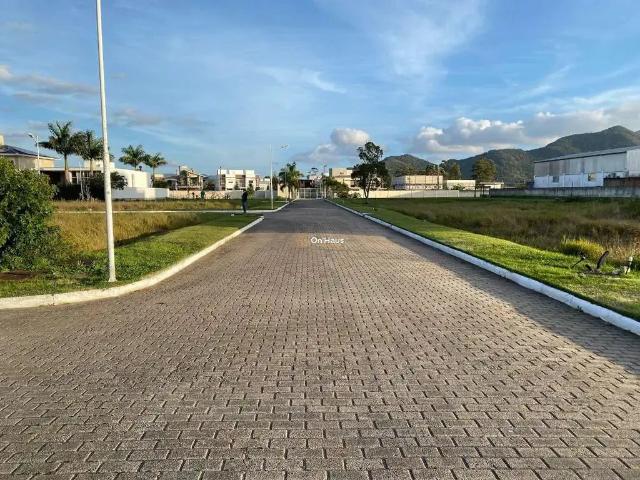 Terreno em Condomínio para Venda em Florianópolis/SC Campeche