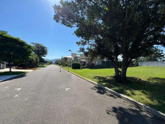 Terreno em Condomínio para Venda em Florianópolis/SC Campeche