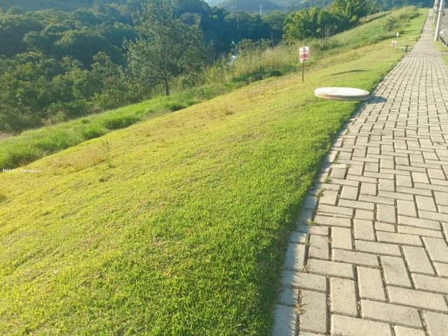 Terreno em Condomínio para Venda em Guararema/SP Bellard