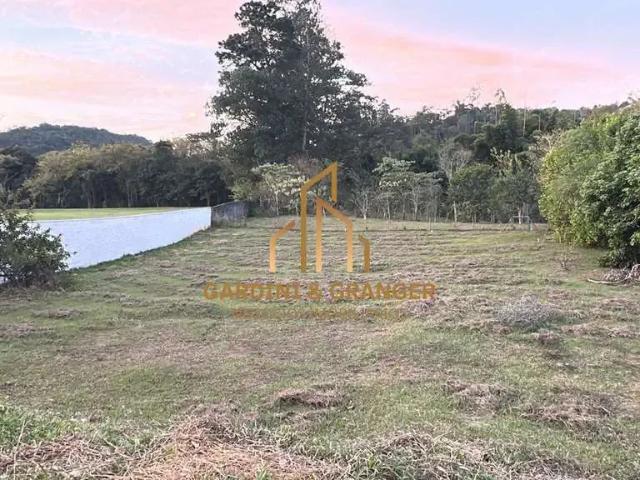 Terreno em Condomínio para Venda em Guararema/SP Centro