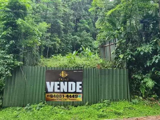 Terreno em Condomínio para Venda em Guarujá/SP Praia de Iporanga