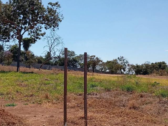 Terreno em Condomínio para Venda em Hidrolândia/GO Condomínio Miraflores