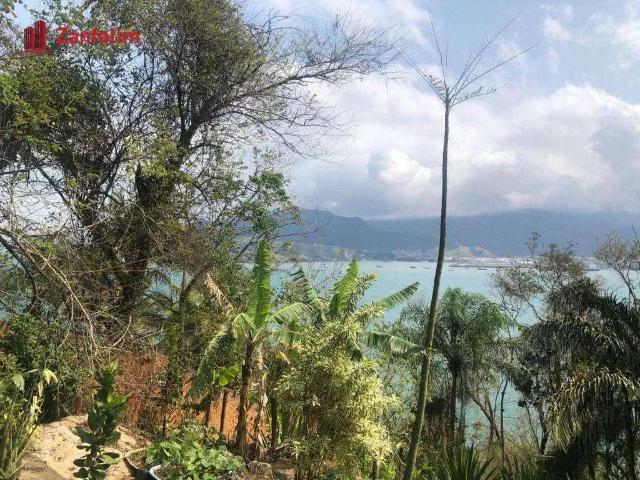 Terreno em Condomínio para Venda em Ilhabela/SP Centro