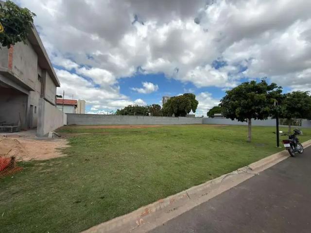 Terreno em Condomínio para Venda em Indaiatuba/SP Vila Vitória II