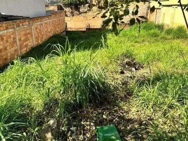 Terreno em Condomínio para Venda em Itaúna/MG Lourdes