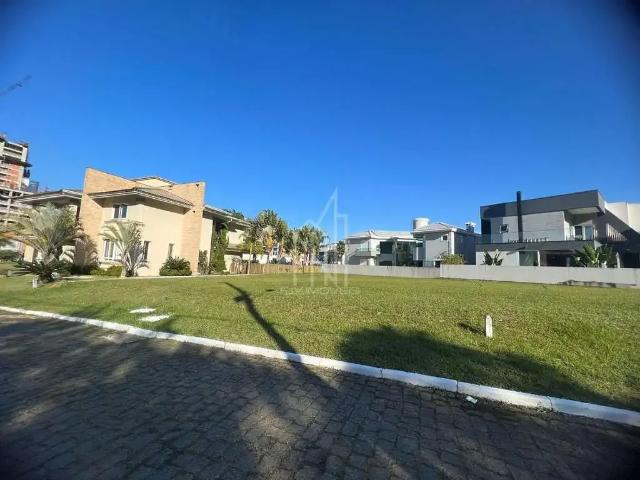Terreno em Condomínio para Venda em Itajaí/SC Praia Brava