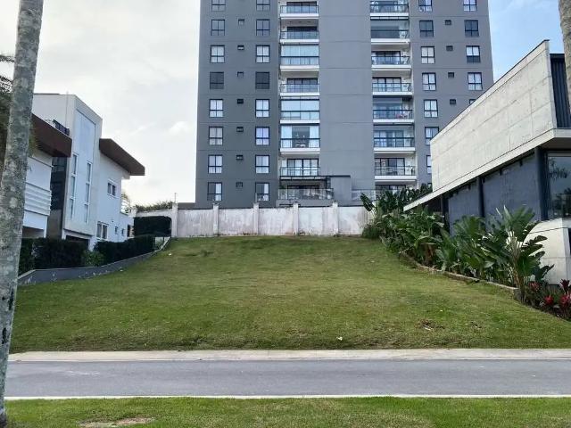 Terreno em Condomínio para Venda em Itajaí/SC Praia Brava