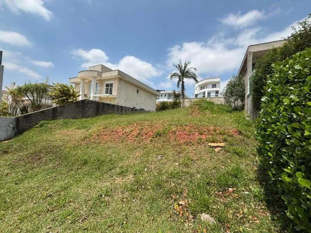 Terreno em Condomínio para Venda em Jandira/SP Jardim do Golf I