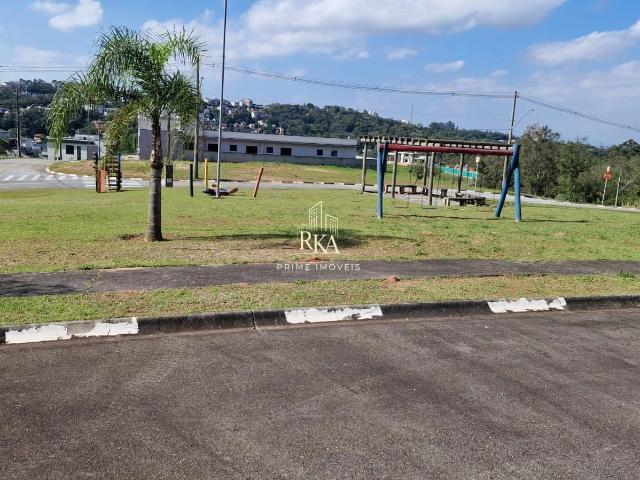 Terreno em Condomínio para Venda em Jandira/SP Jardim do Golf I