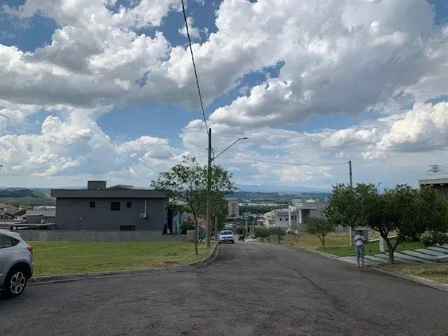 Terreno em Condomínio para Venda em Jacareí/SP Jardim América