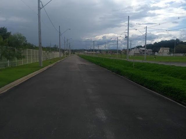 Terreno em Condomínio para Venda em Jacareí/SP Jardim Jacinto