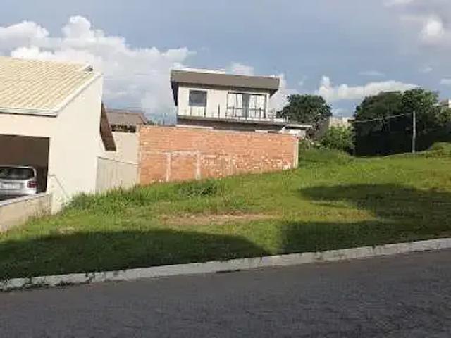 Terreno em Condomínio para Venda em Jundiaí/SP Gramadão