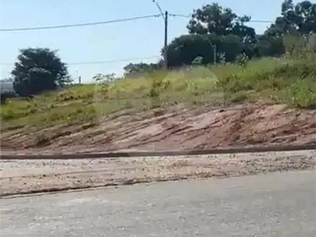 Terreno em Condomínio para Venda em Jundiaí/SP Poste