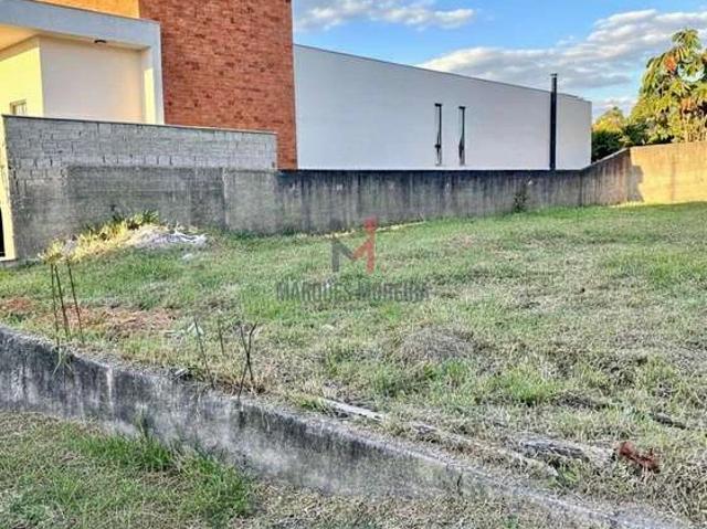 Terreno em Condomínio para Venda em Juiz de Fora/MG Grama