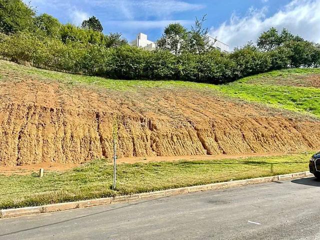 Terreno em Condomínio para Venda em Juiz de Fora/MG São Pedro