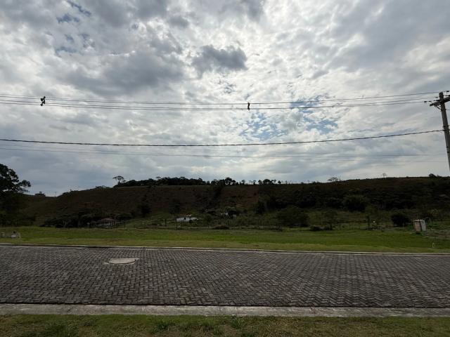 Terreno em Condomínio para Venda em Juiz de Fora/MG São Pedro